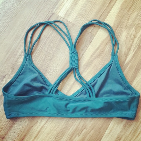 Volcom Bikini Top - Picture 2 of 4